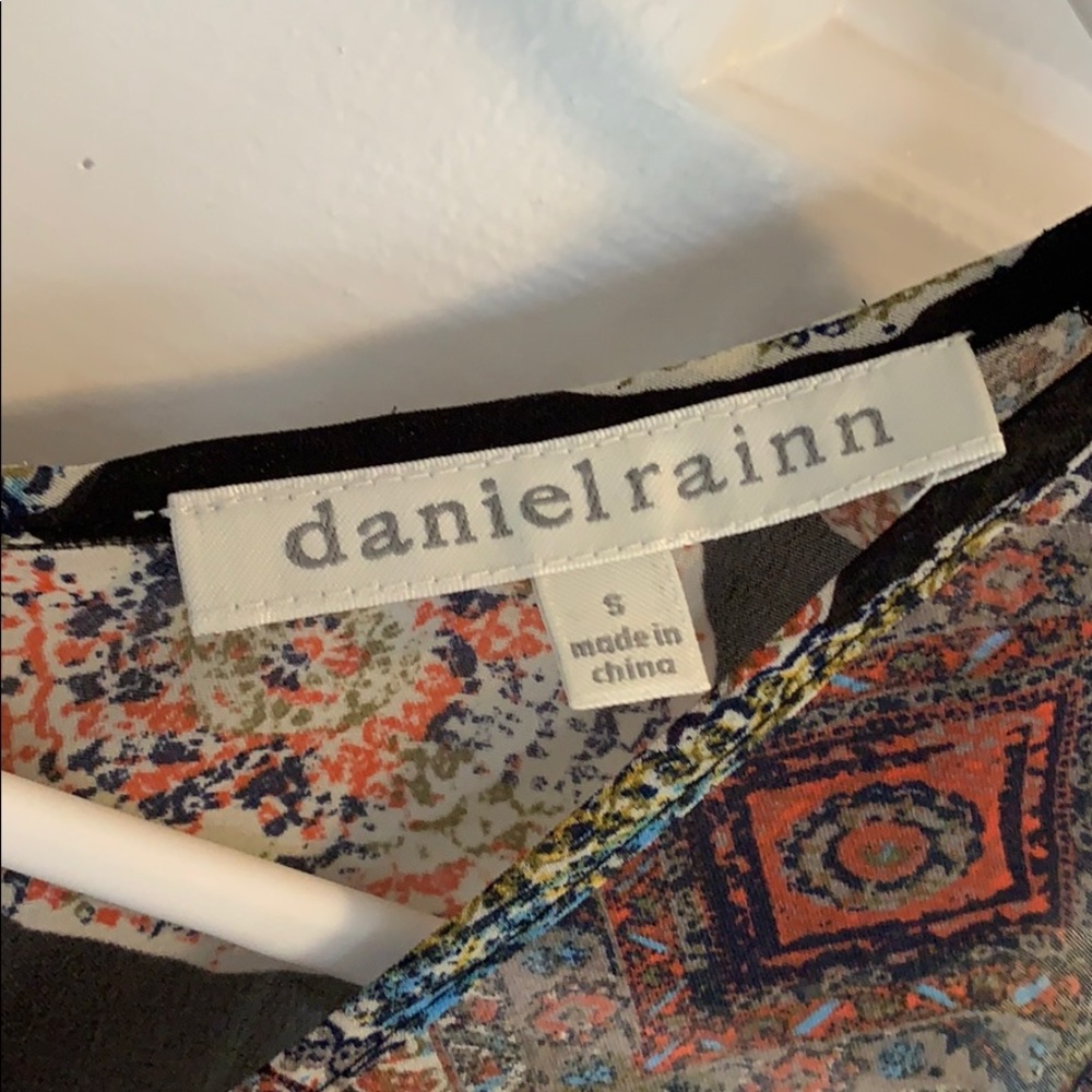 Sheer Tank Top With Patterns Size Small - image 3